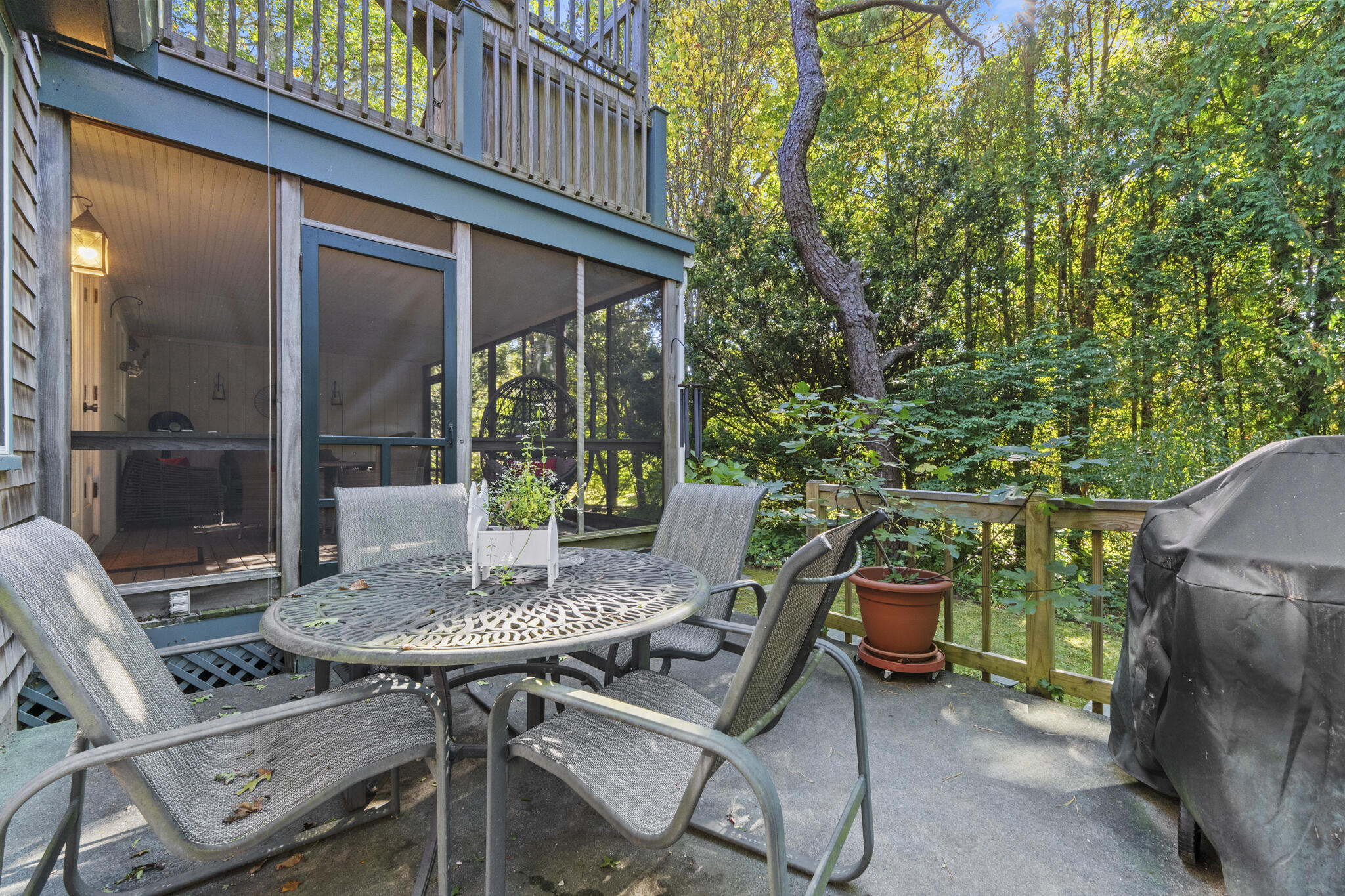 9 Strawberry Hill Road