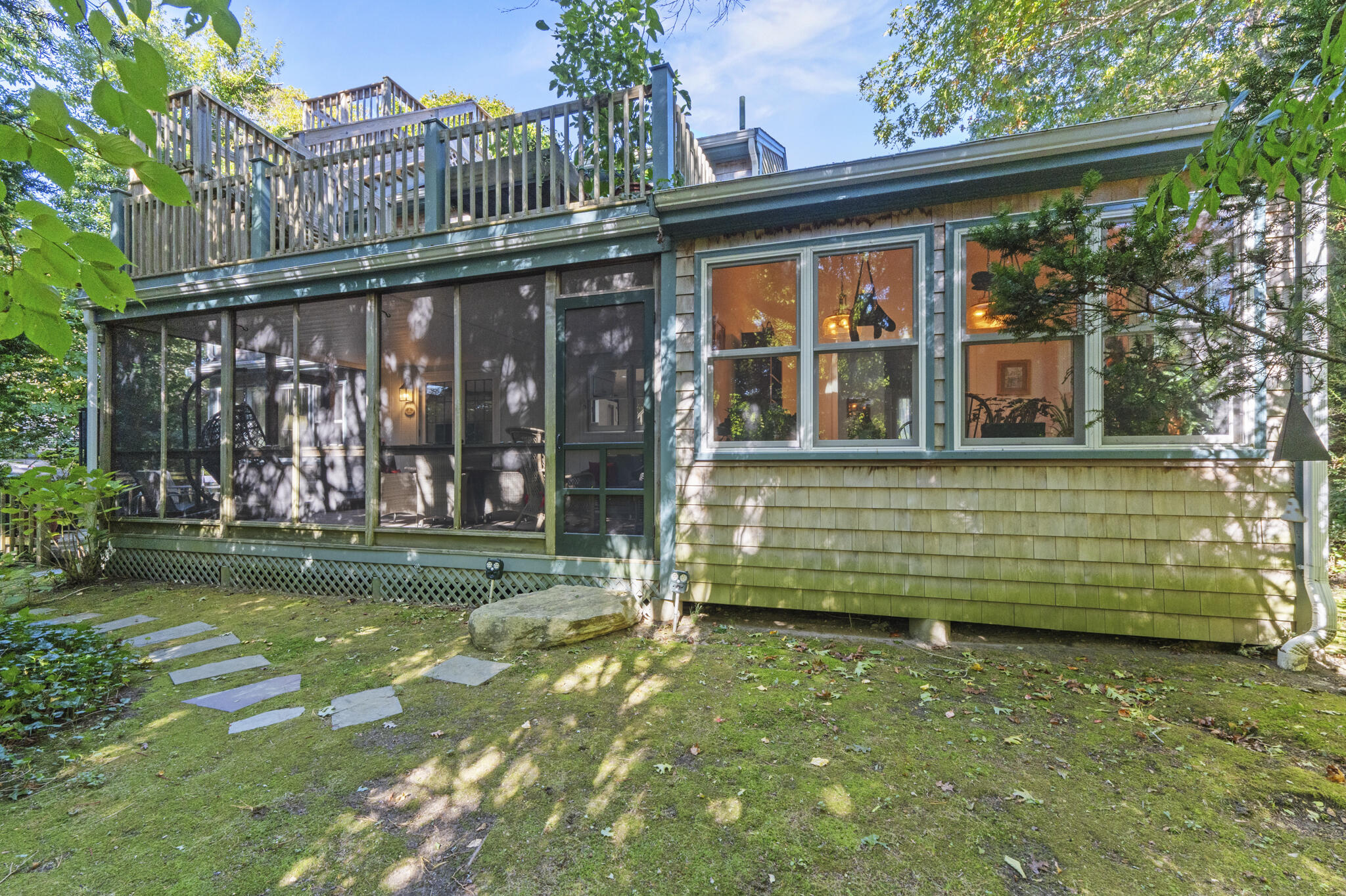 9 Strawberry Hill Road