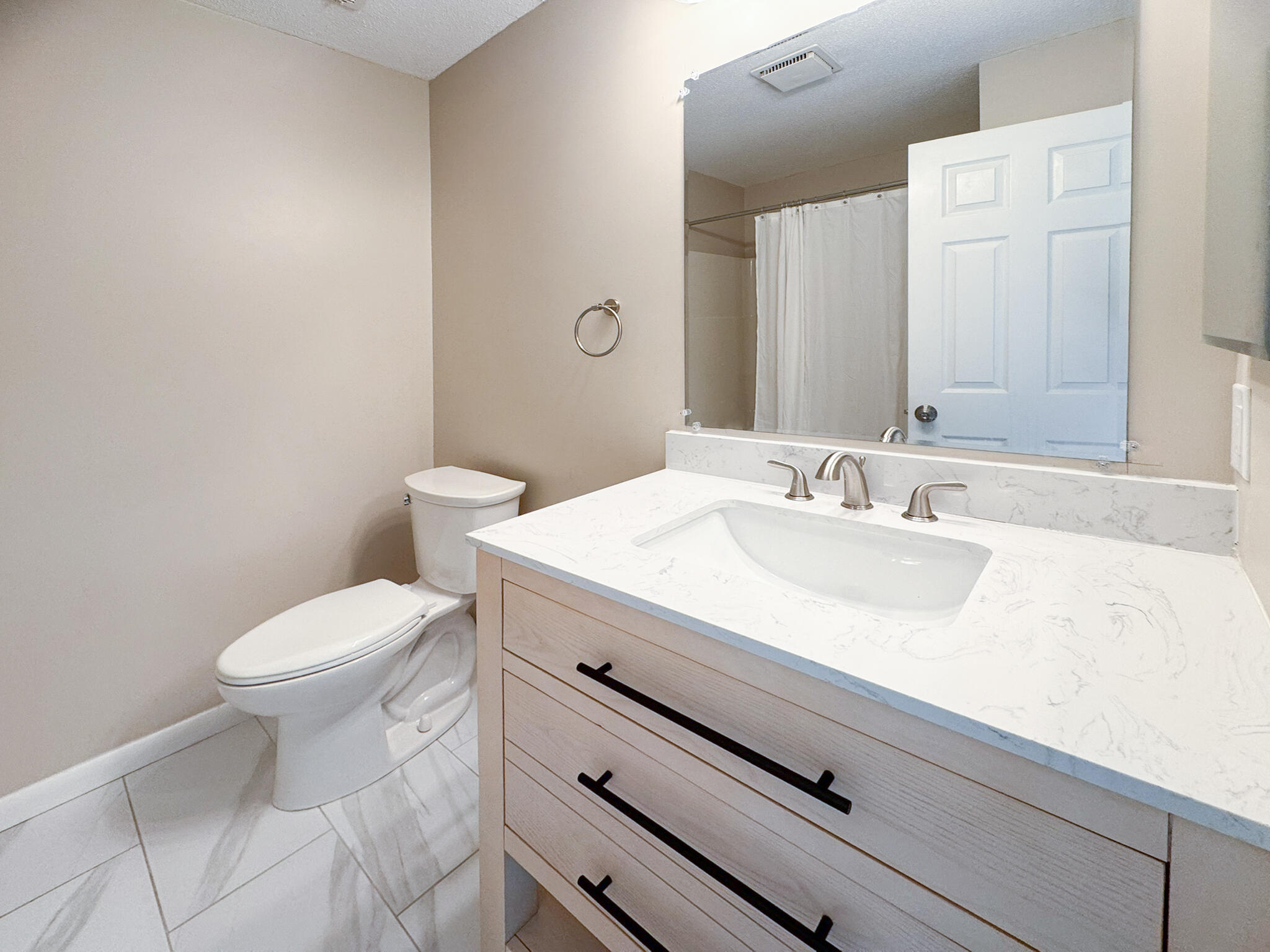 225 Southwest Meadows UNIT 225