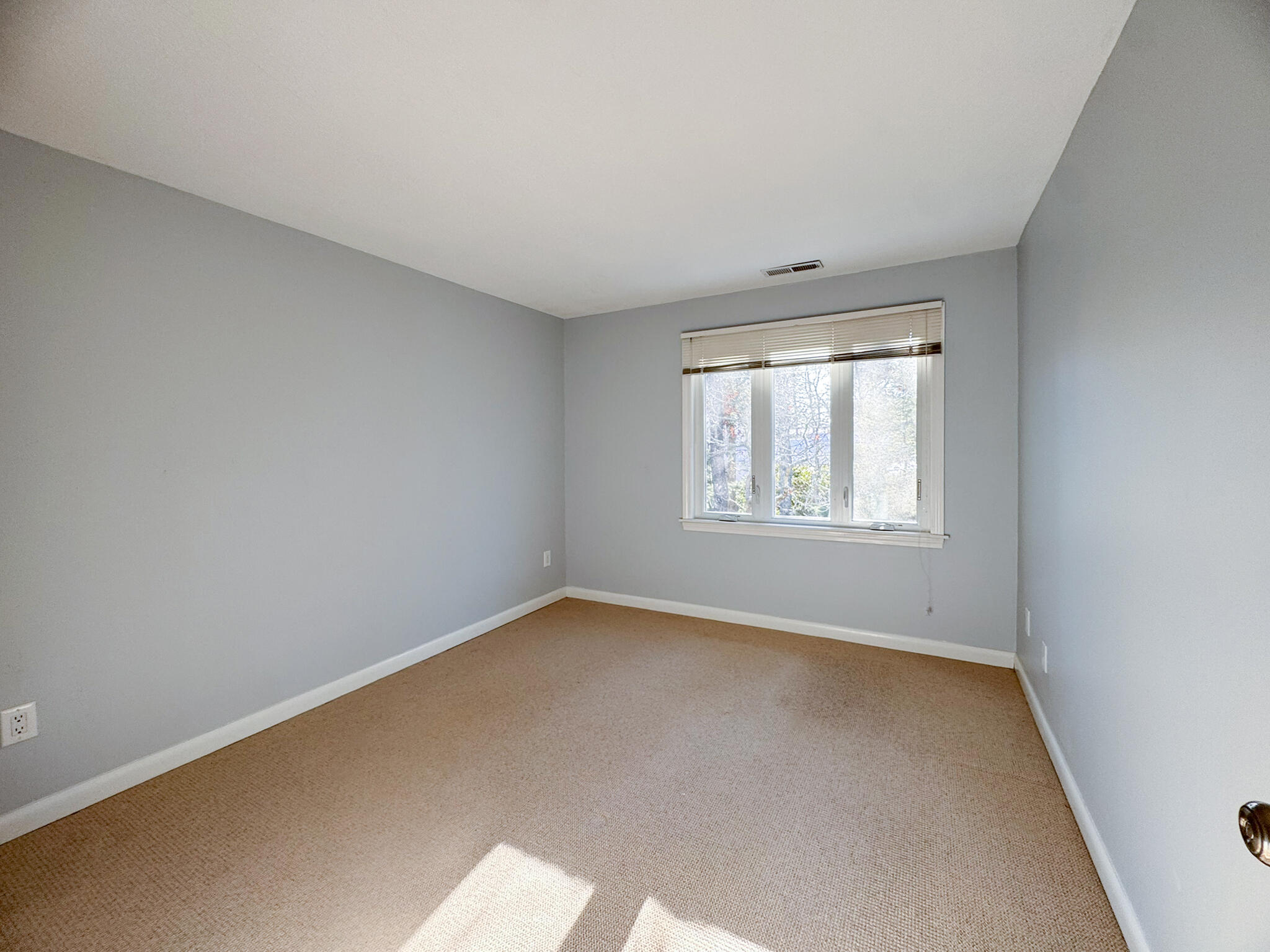 225 Southwest Meadows UNIT 225