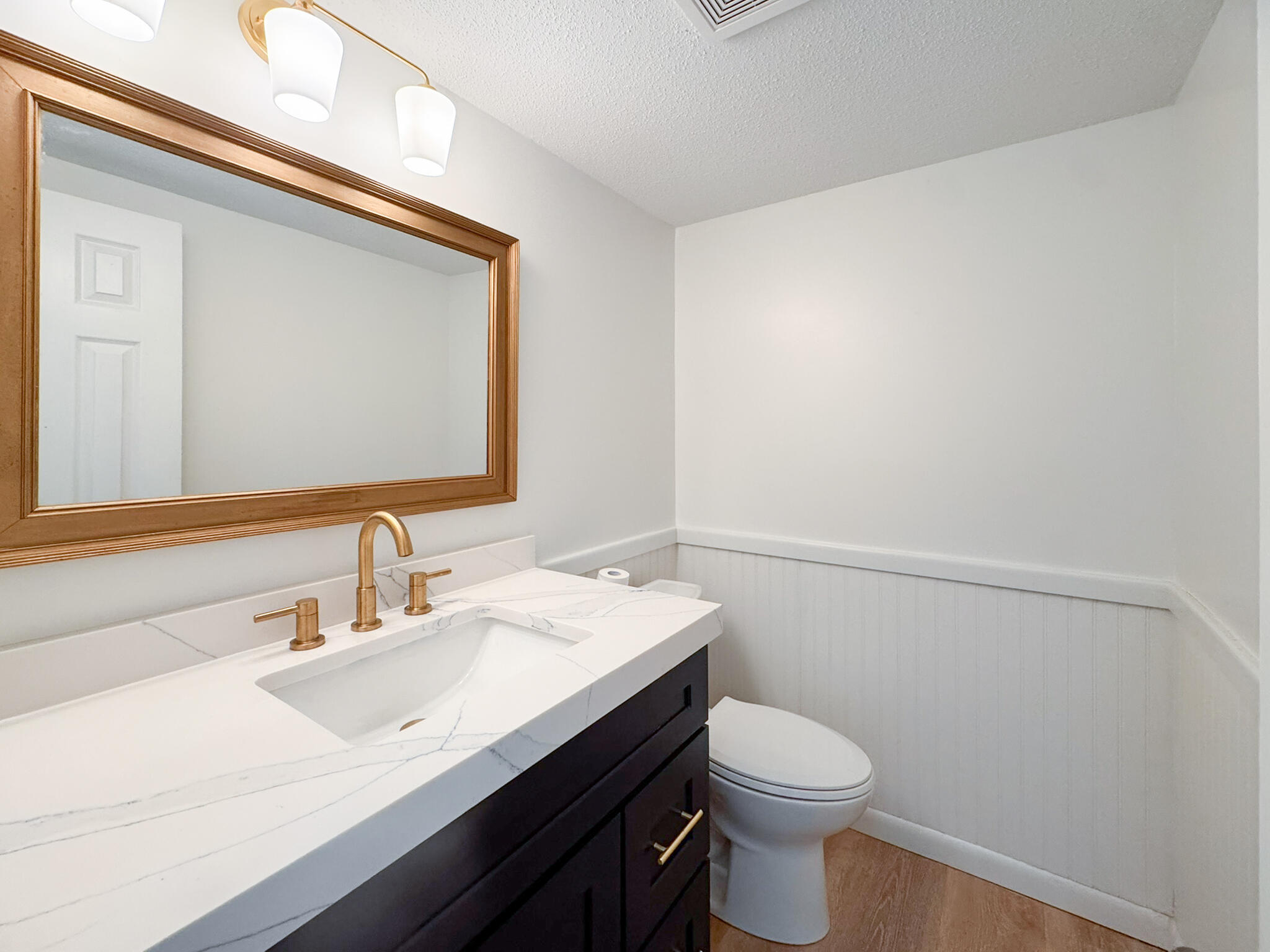 225 Southwest Meadows UNIT 225