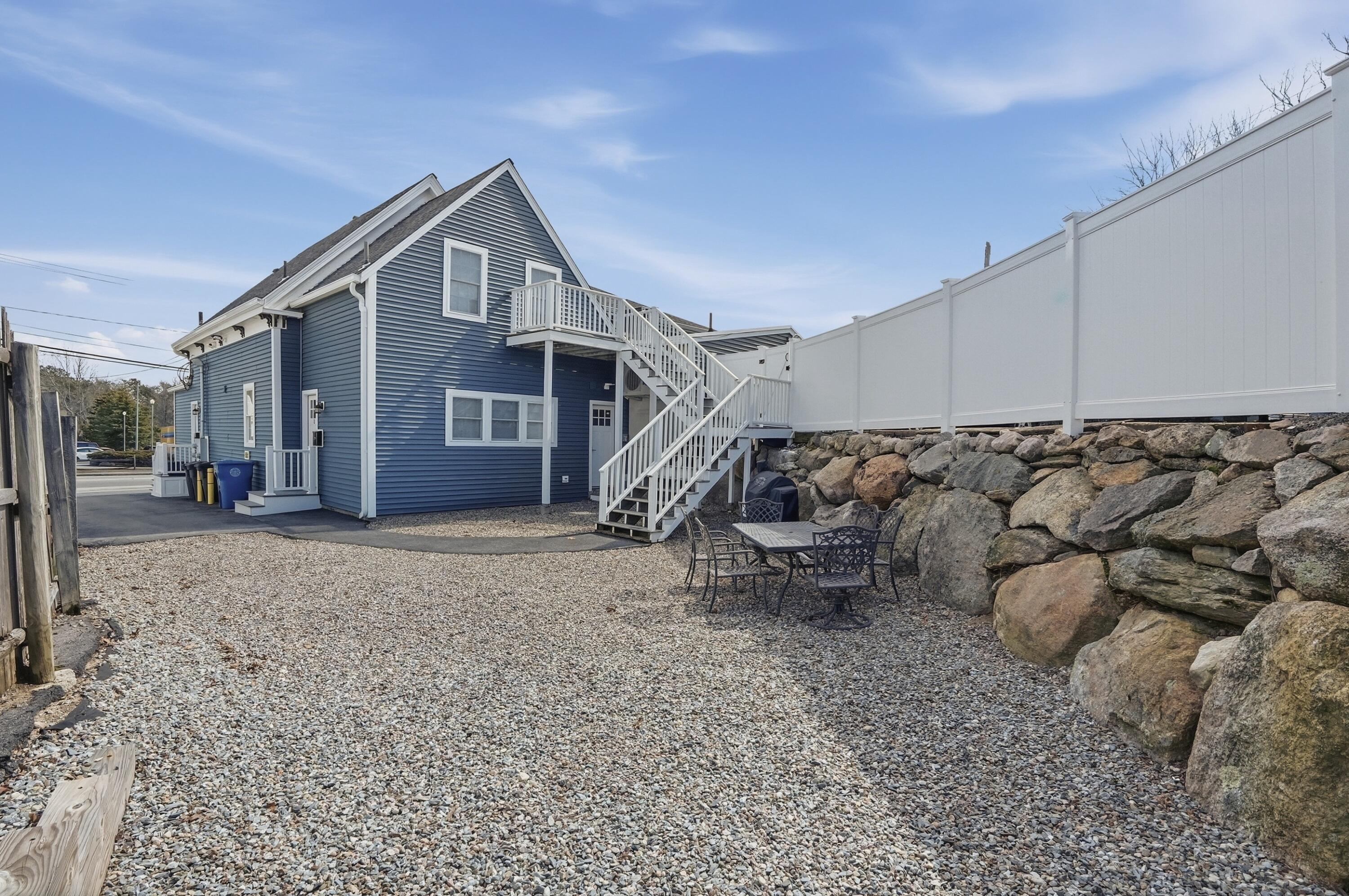 278 Teaticket Highway