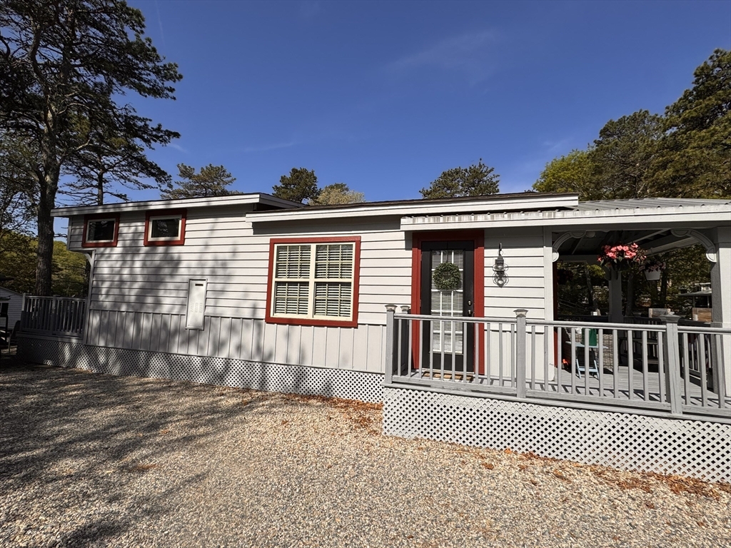 185 Cotuit Rd Unit: BE4