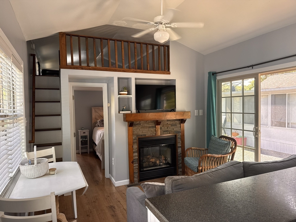 185 Cotuit Rd Unit: BE4