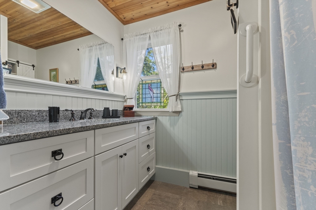 9 Strawberry Hill Rd