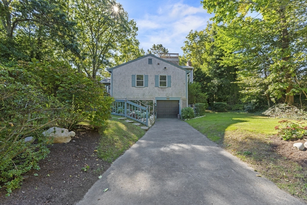 9 Strawberry Hill Rd