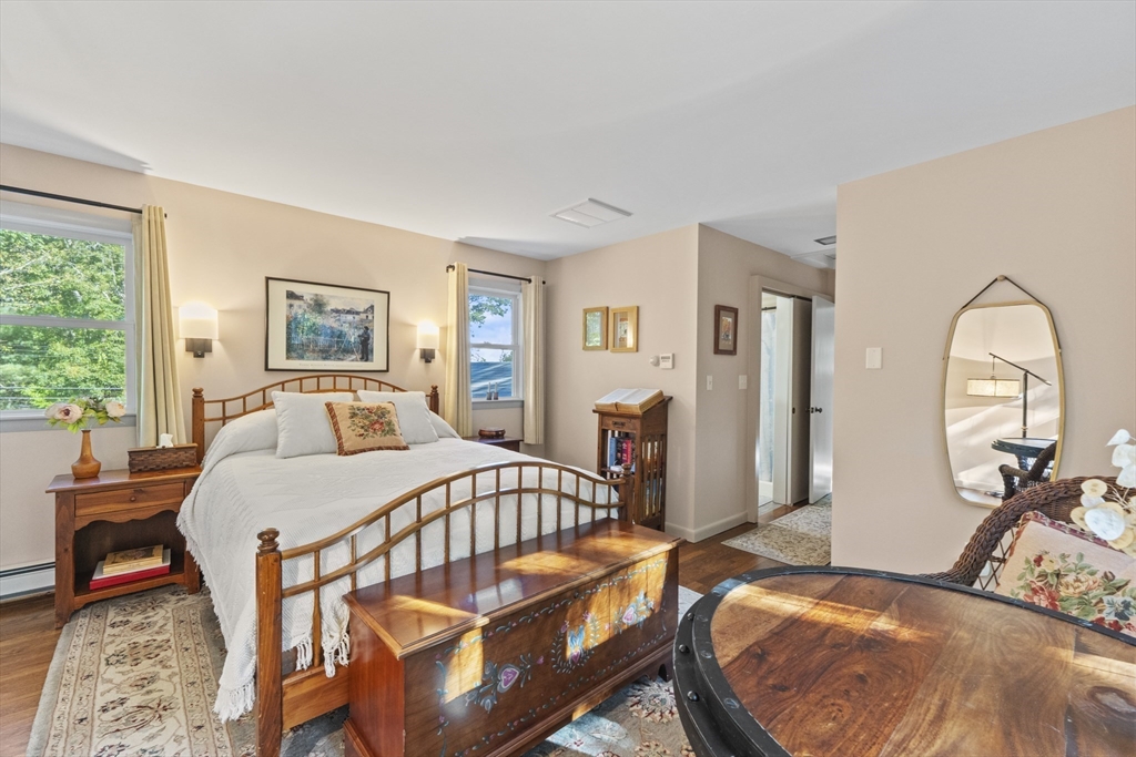9 Strawberry Hill Rd