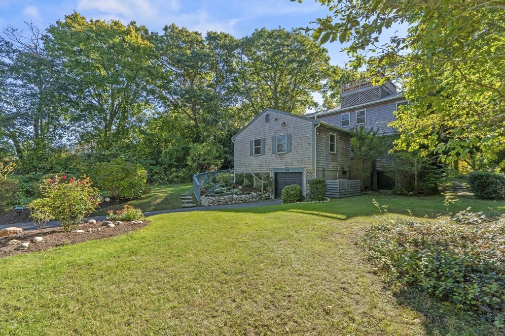 9 Strawberry Hill Rd