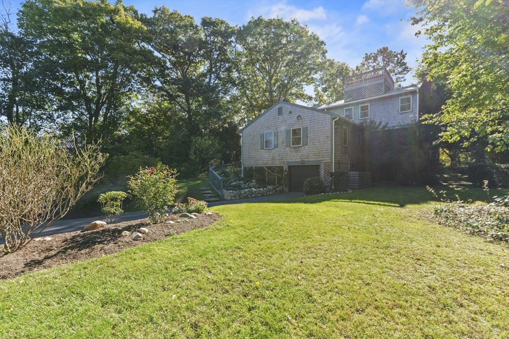 9 Strawberry Hill Rd