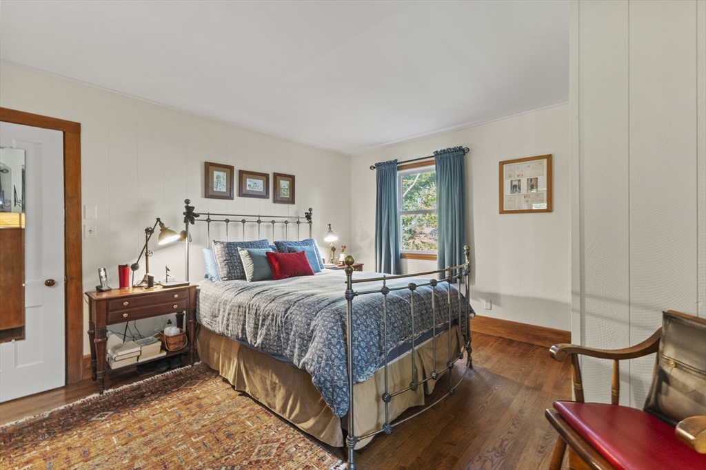 9 Strawberry Hill Rd