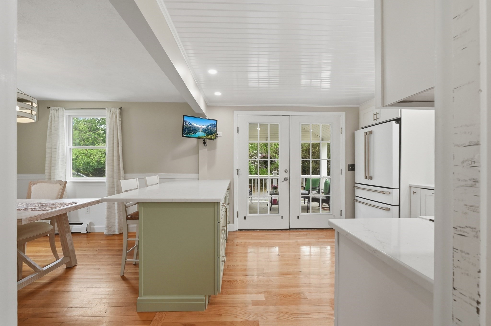 223 Plum Hollow Rd