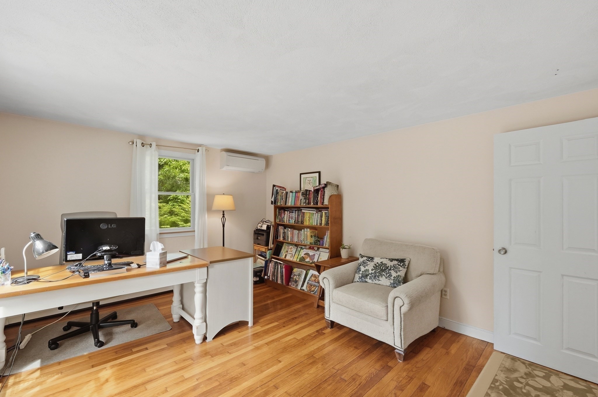 223 Plum Hollow Rd