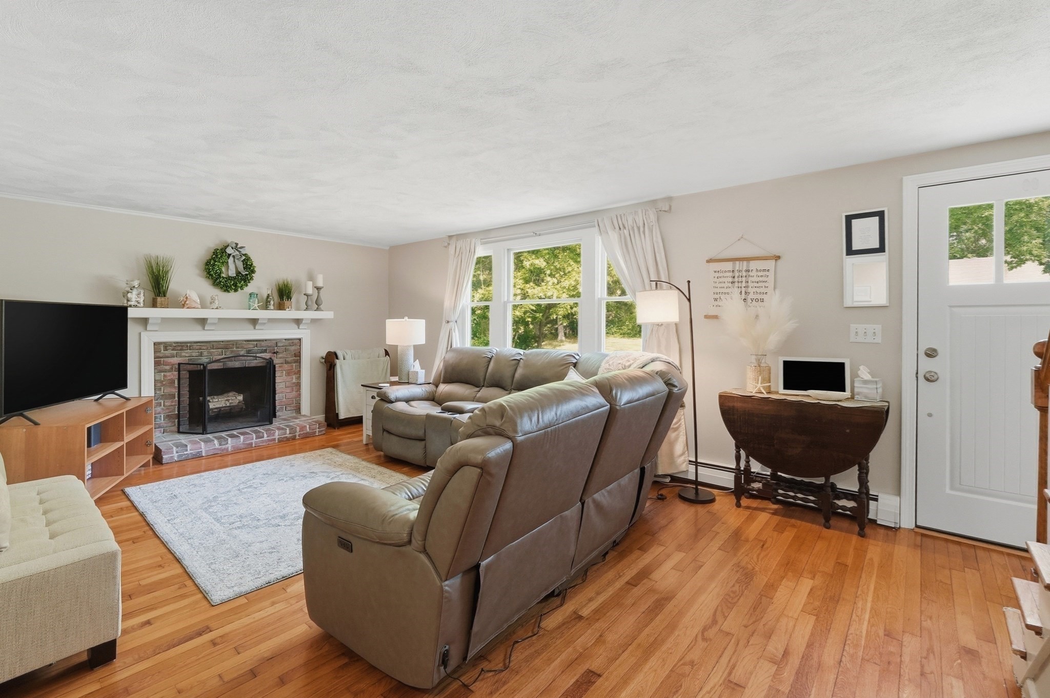 223 Plum Hollow Rd