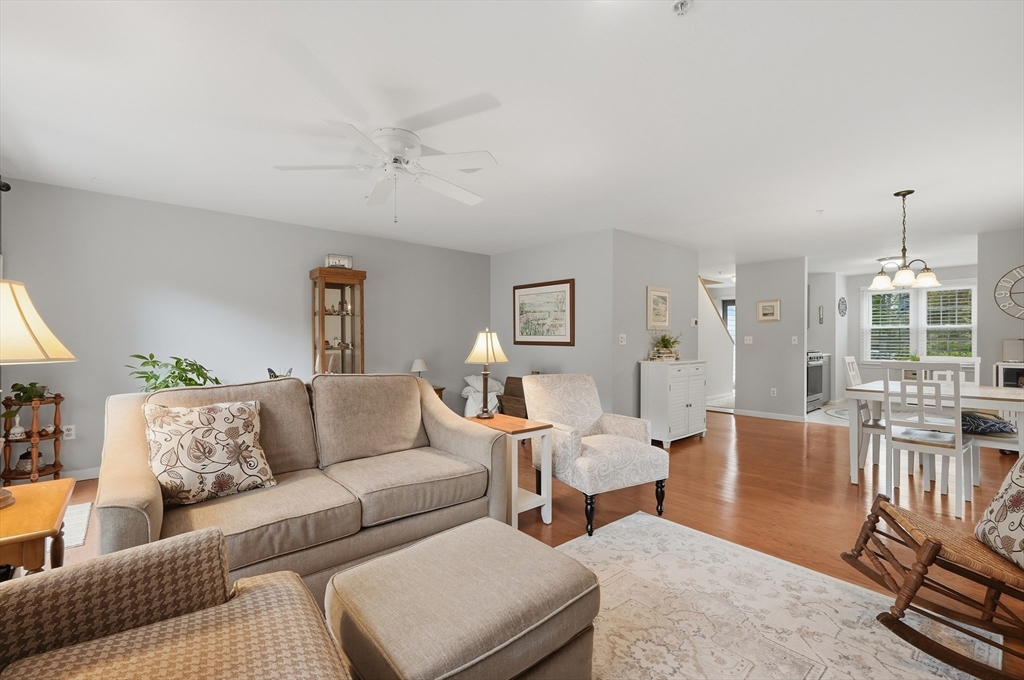 35 Santuit Pond Way # 4A