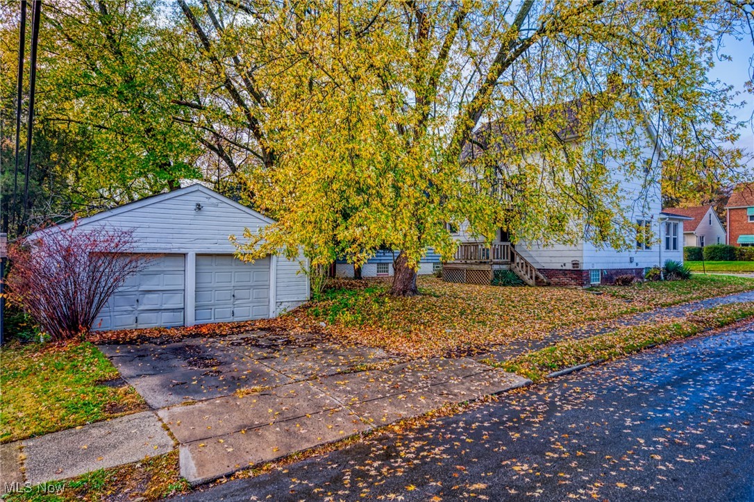 13824 E North Drive