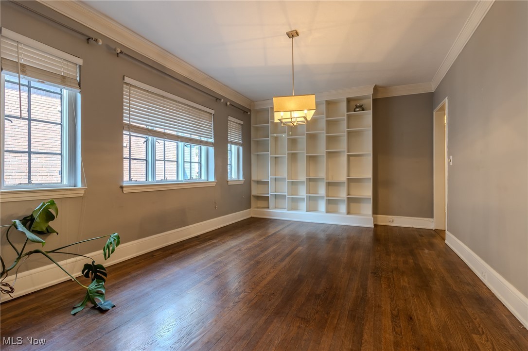 2511 Overlook Road 4
