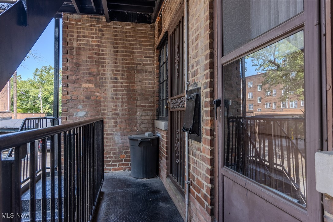 2511 Overlook Road 4