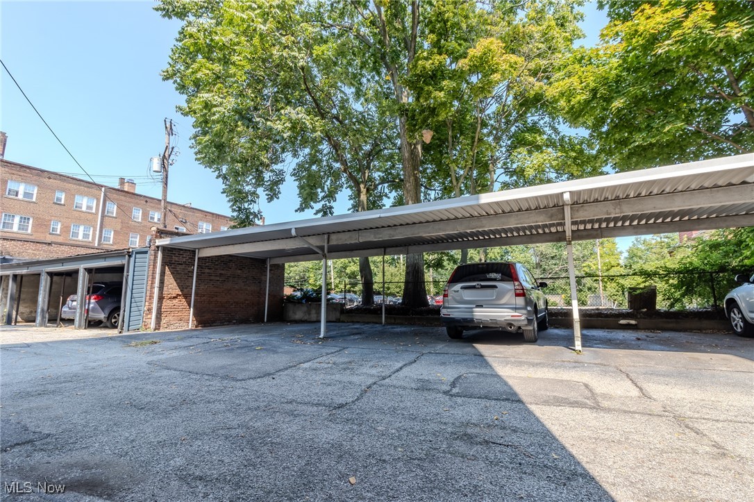 2511 Overlook Road 4