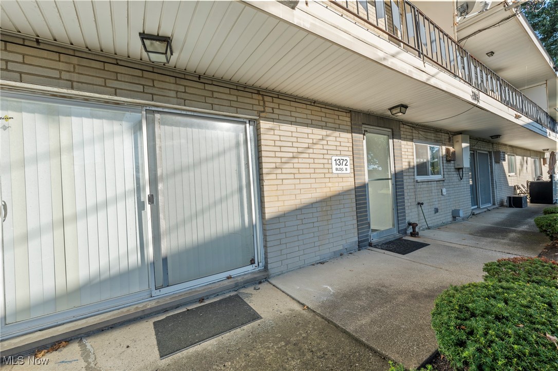 1372 Golden Gate Boulevard B203