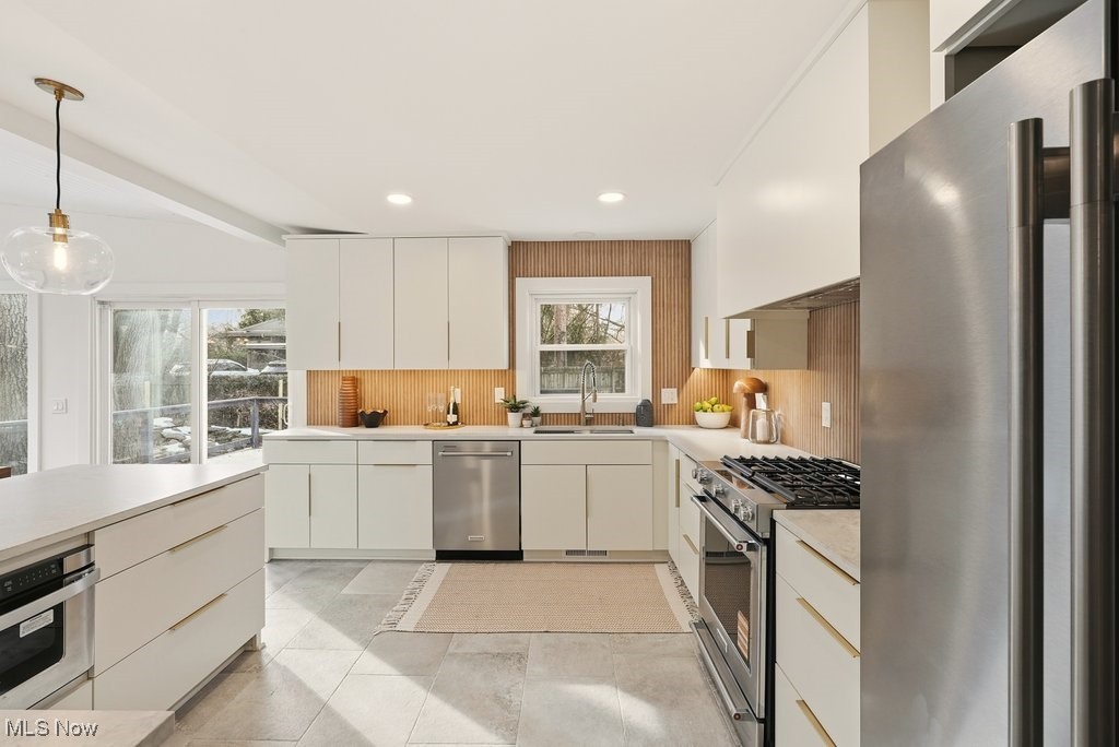 7771 Blackford Drive