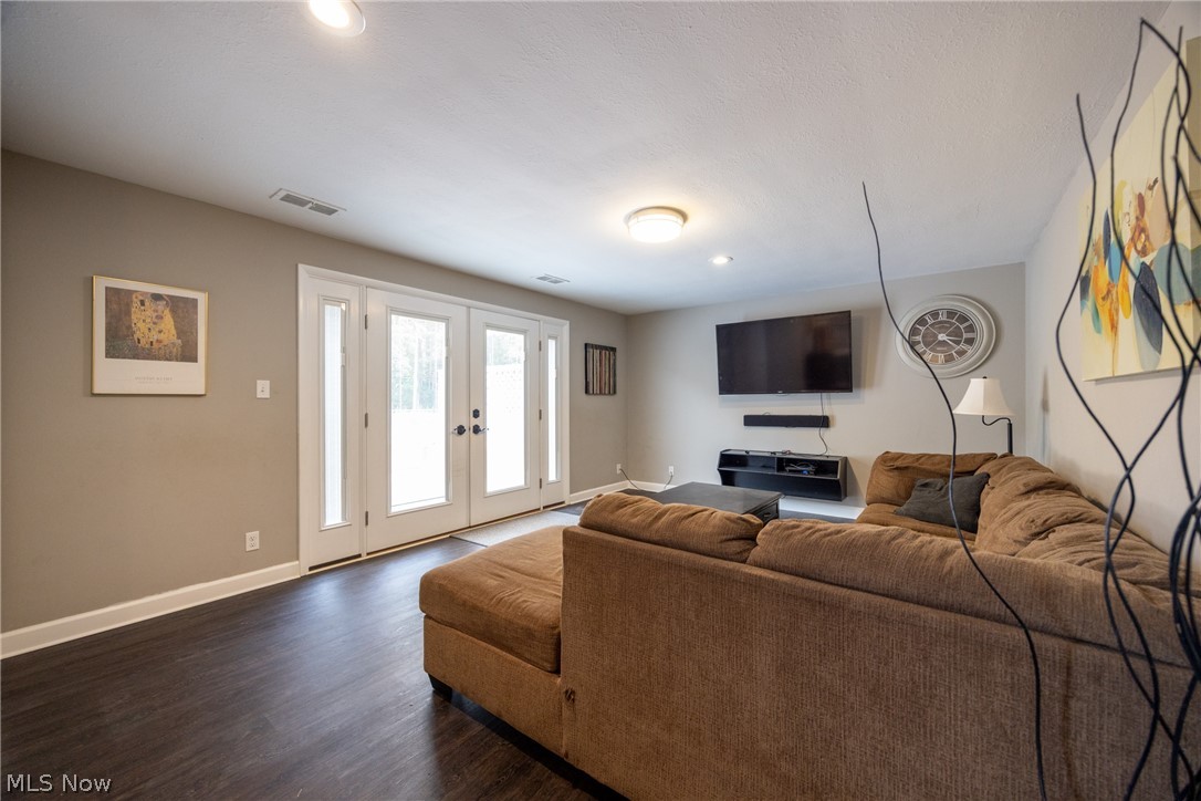 6547 Vallevista Drive