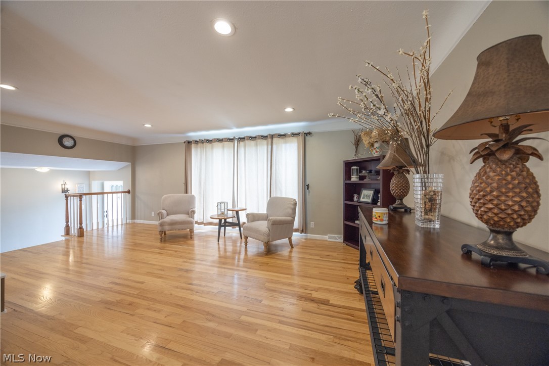 6547 Vallevista Drive