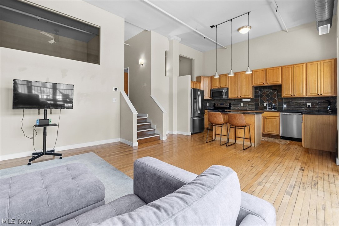 1951 W 26th Street 205