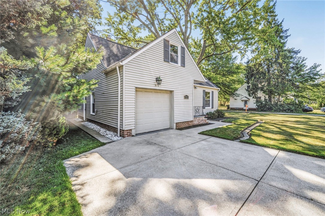 913 Glenside Road
