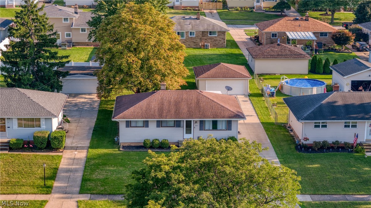 9011 Roedean Drive