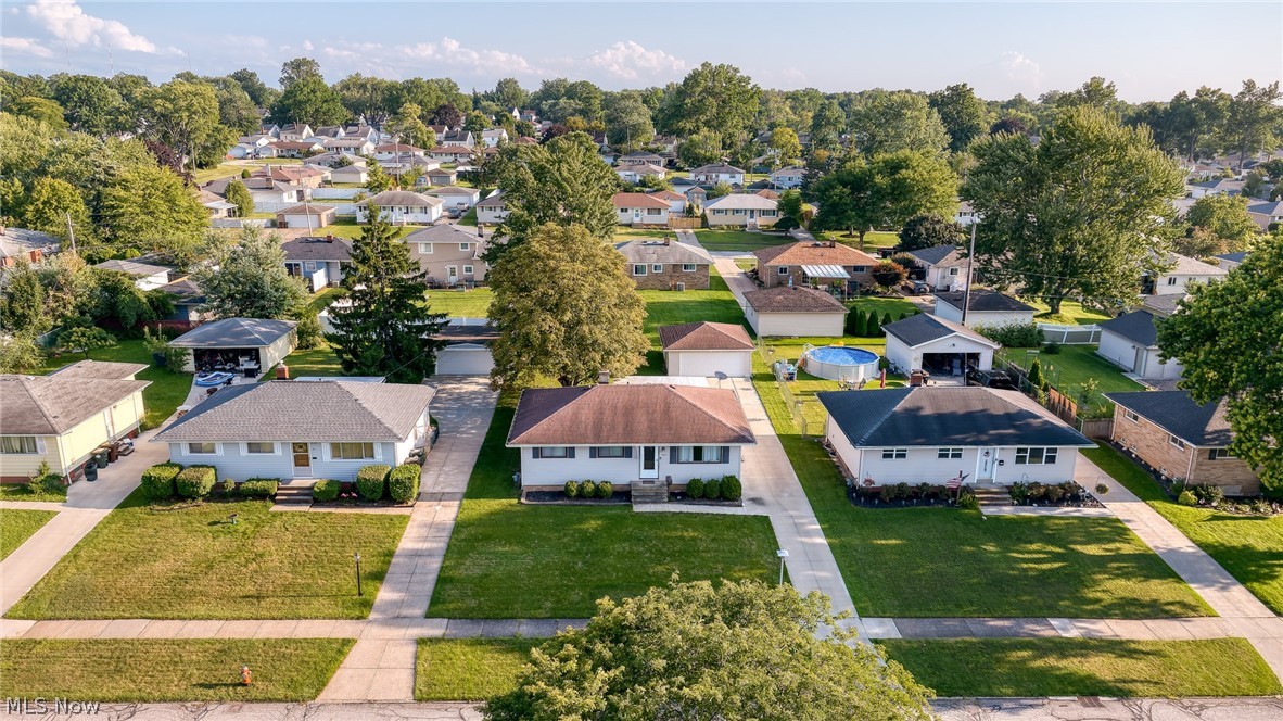 9011 Roedean Drive