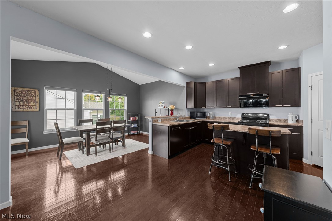 9837 Gabriels Way