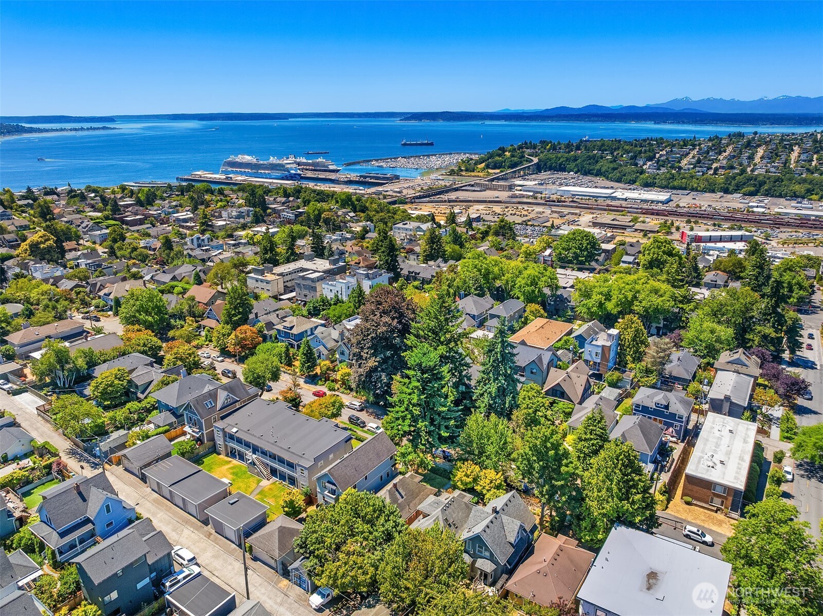 2144 8th Avenue W