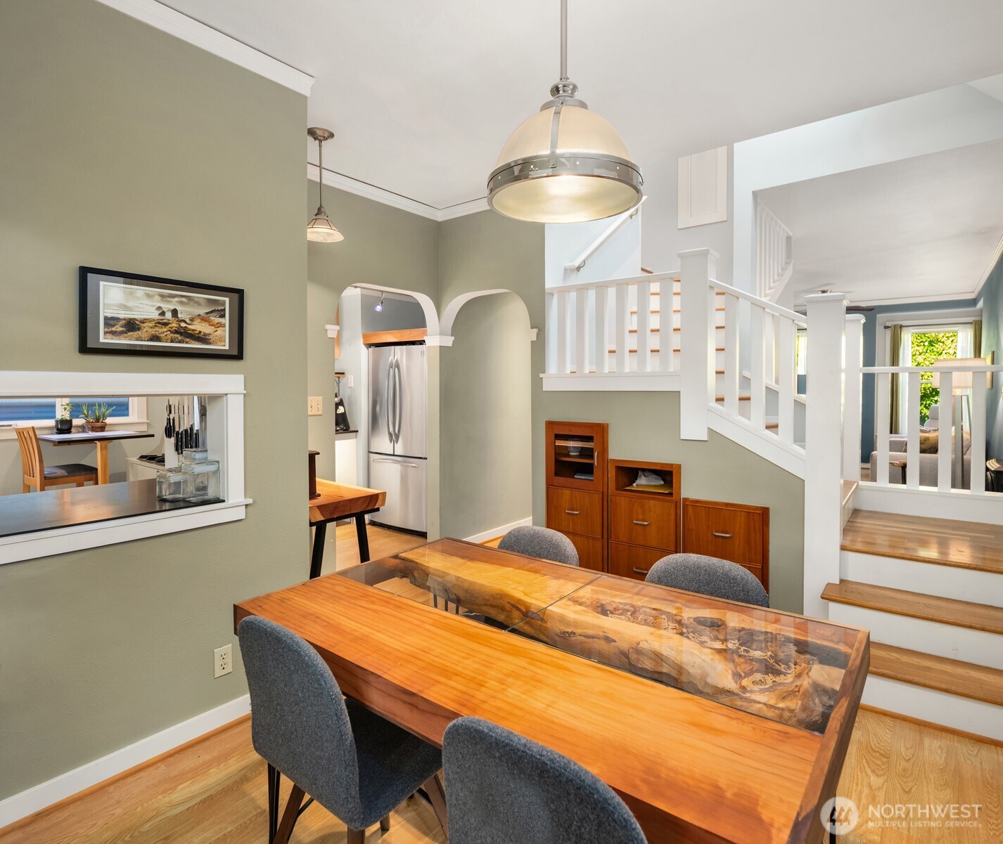 2144 8th Avenue W