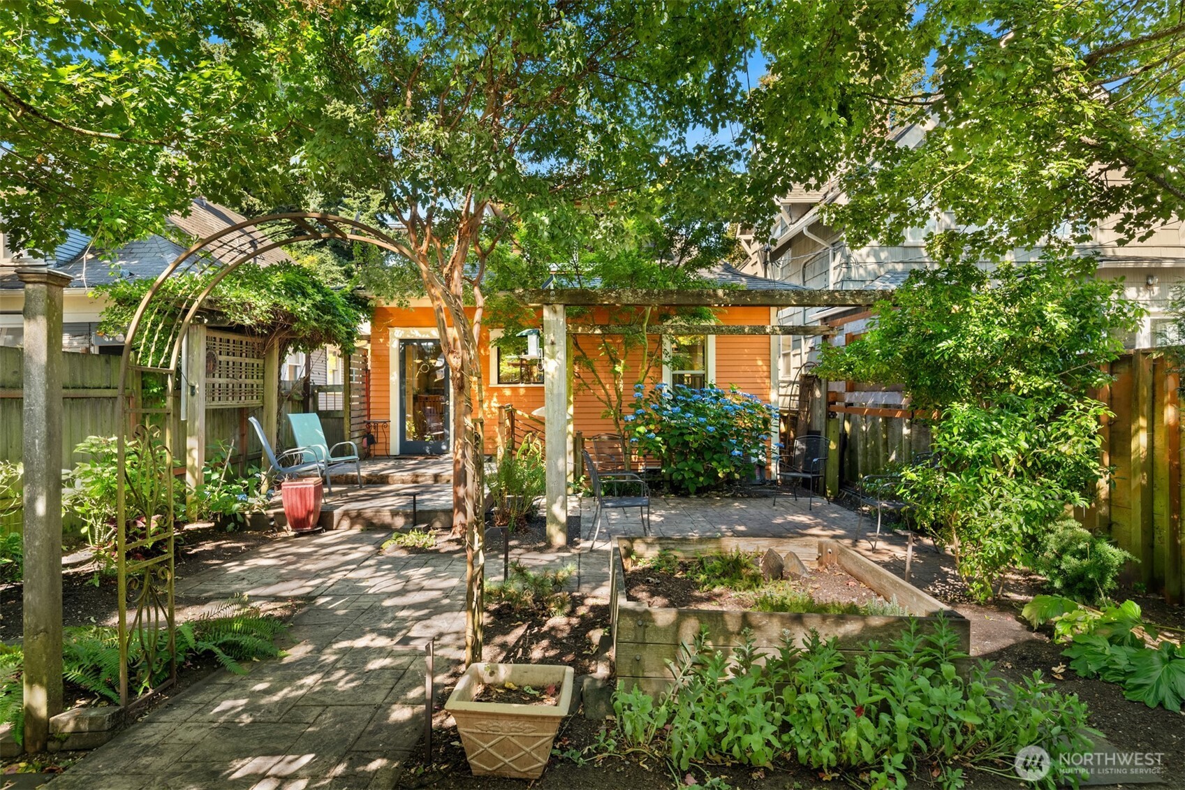 2144 8th Avenue W