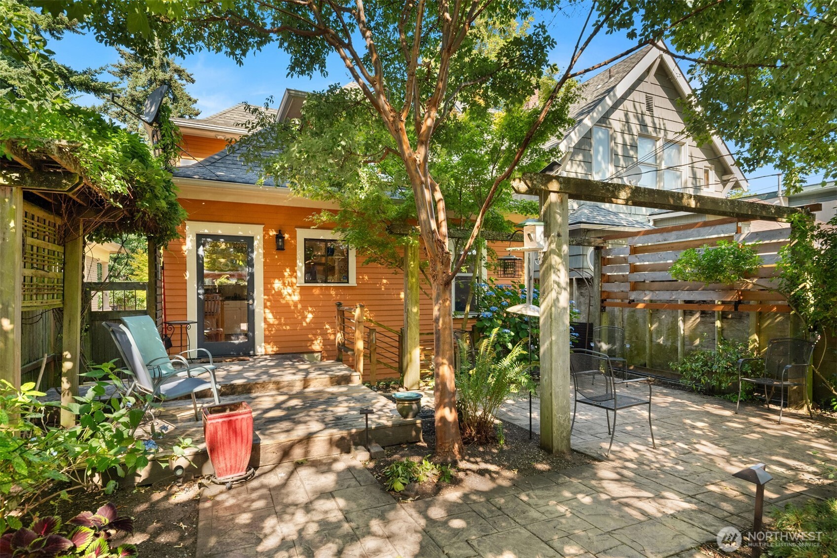 2144 8th Avenue W