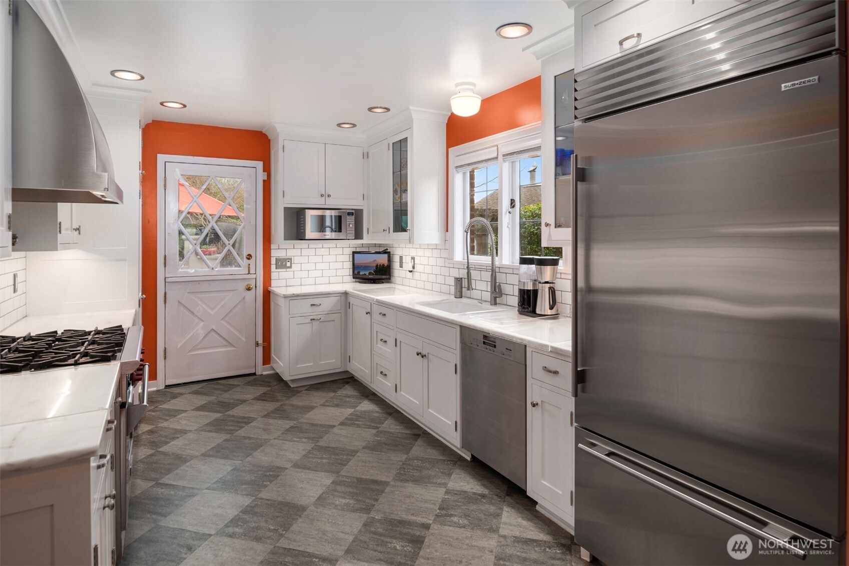 2256 W Viewmont Way W