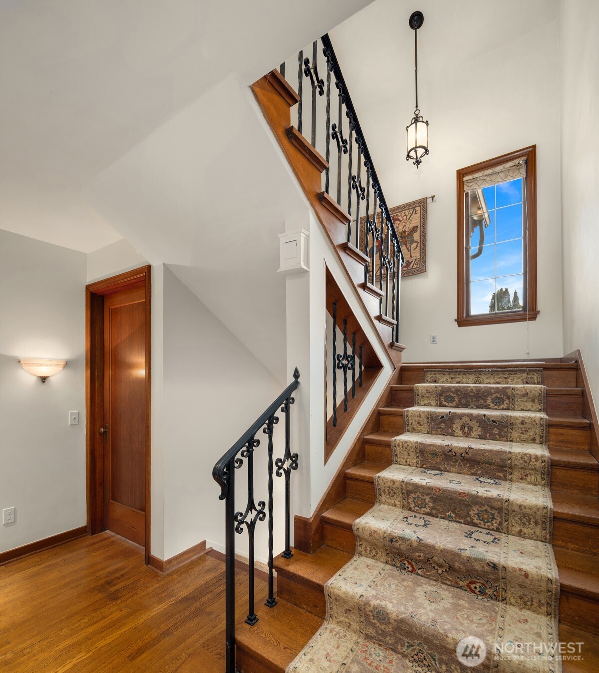 2256 W Viewmont Way W