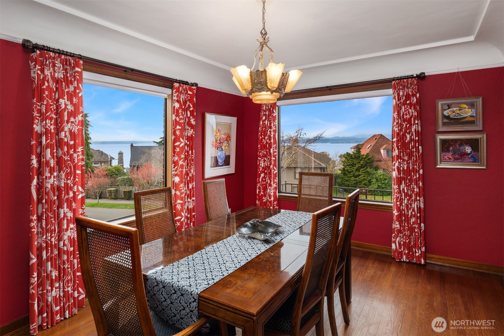 2256 W Viewmont Way W