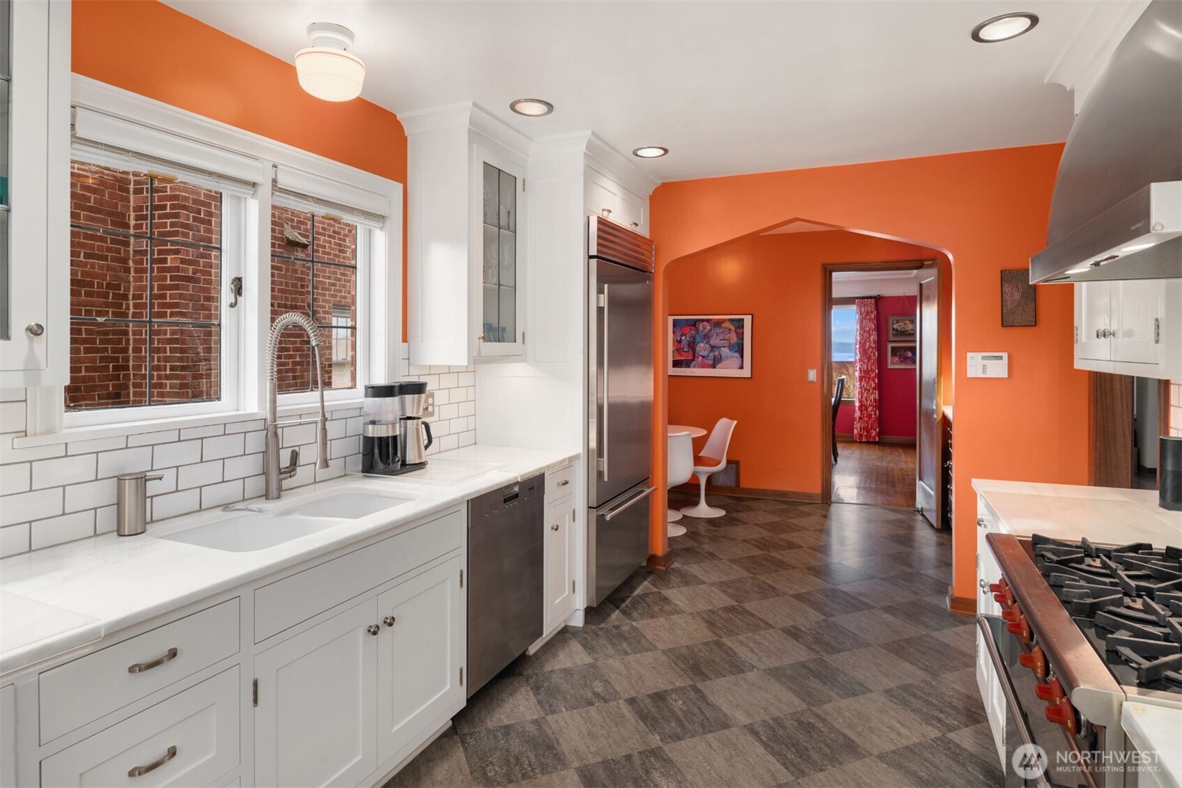 2256 W Viewmont Way W