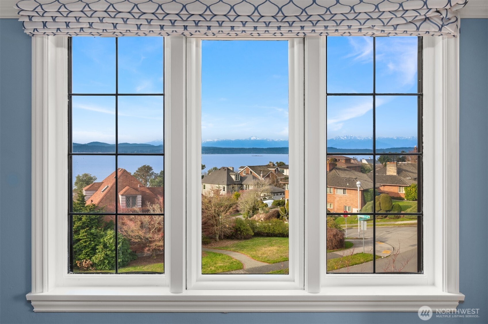 2256 W Viewmont Way W