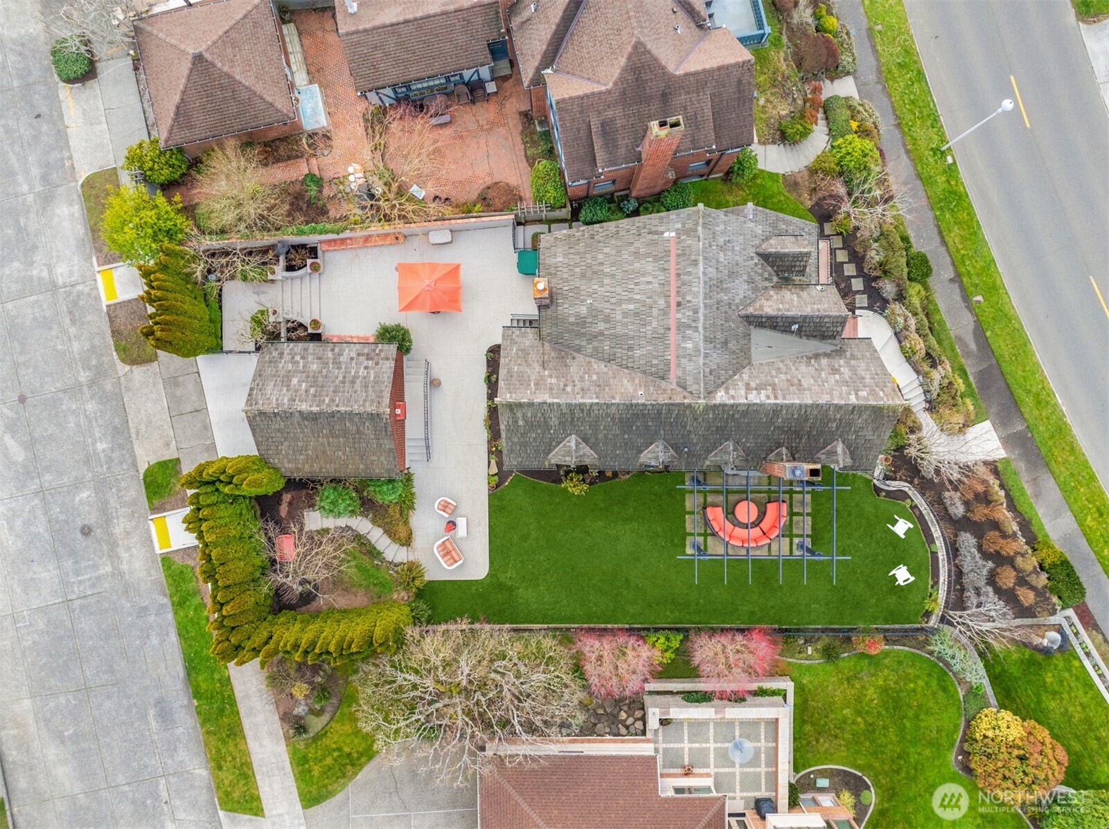 2256 W Viewmont Way W