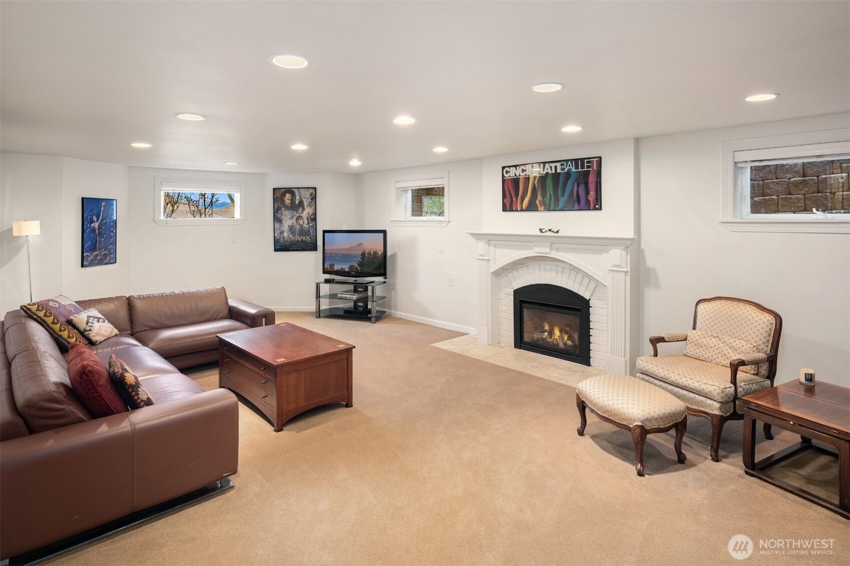 2256 W Viewmont Way W