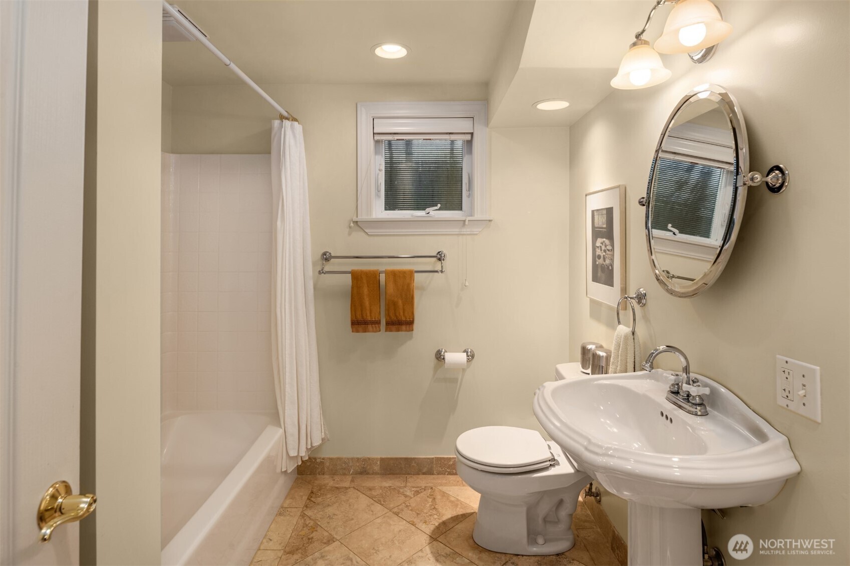 2256 W Viewmont Way W