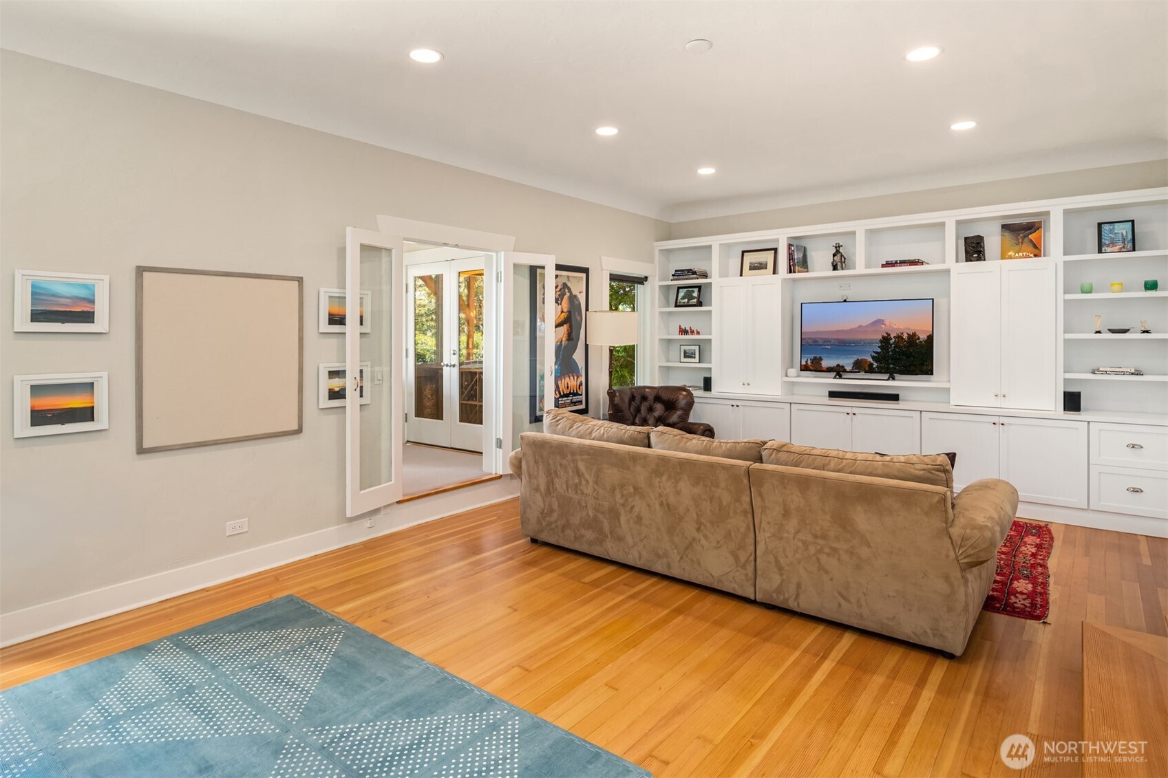 2403 11th Avenue W