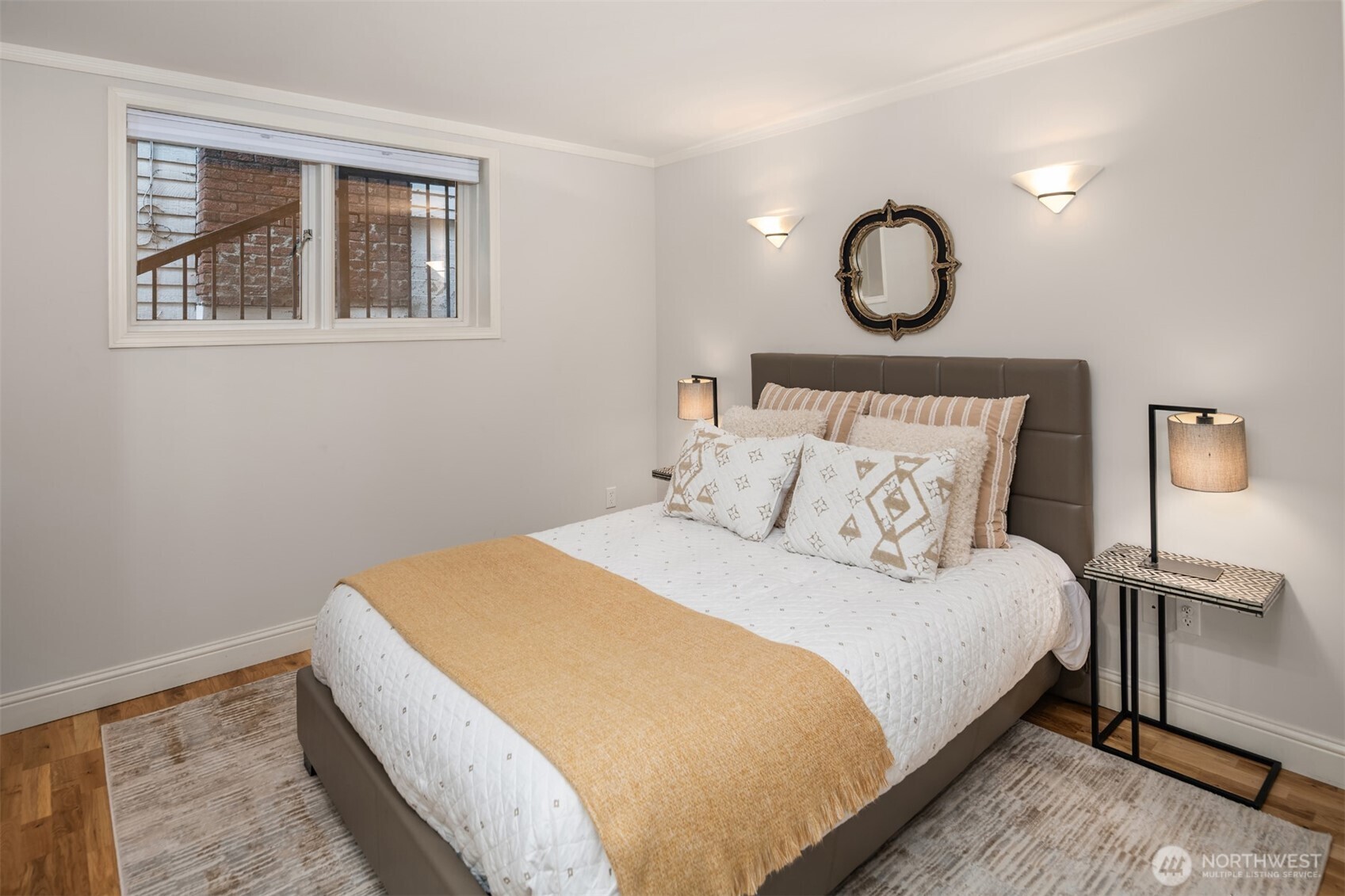 822 W Fulton Street