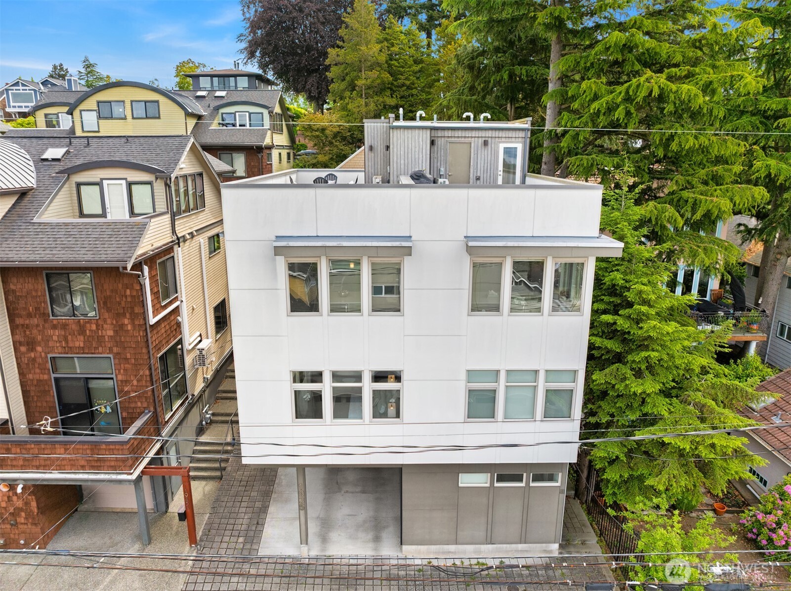1935 B 7th Avenue W