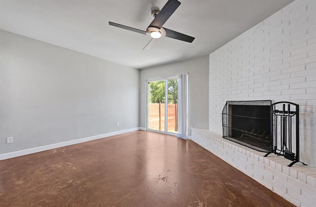 2403 La Casa DR