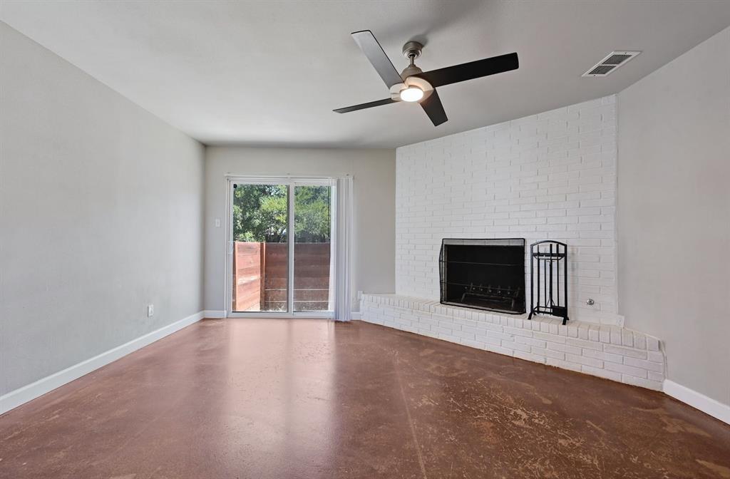 2403 La Casa DR