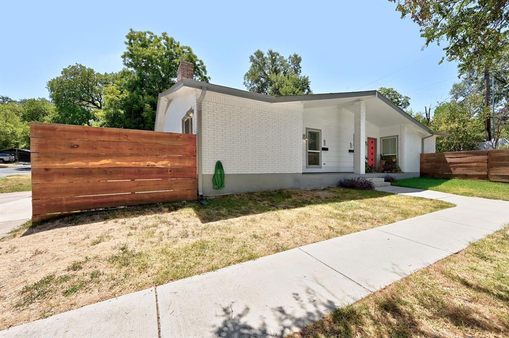 2403 La Casa DR