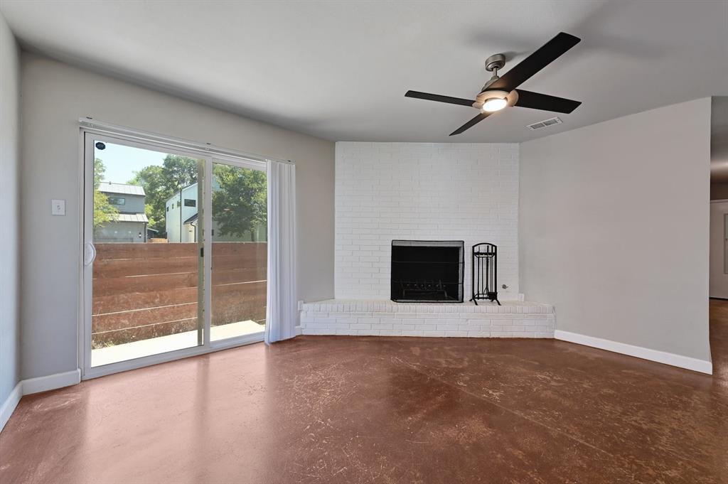 2403 La Casa DR